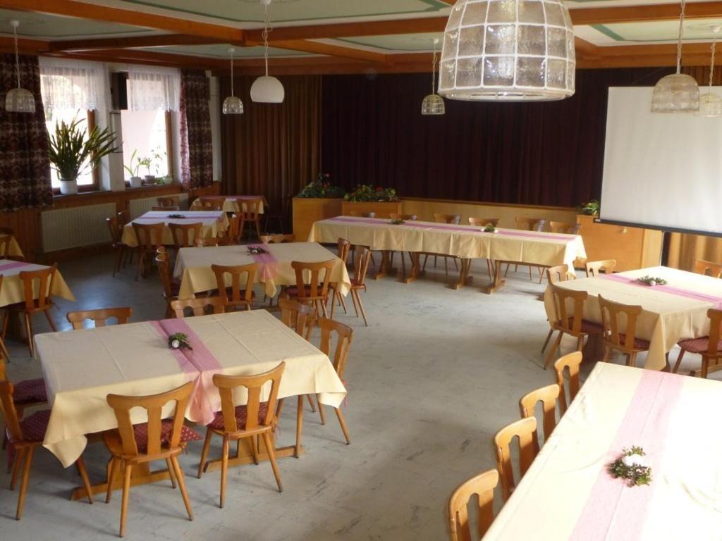 Landgasthof Haslacher Bobing Bagian luar foto